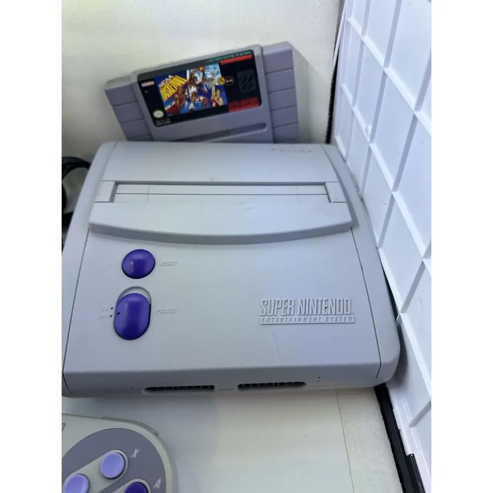 Super Nintendo SNES JR Console SNS-101 Bundle Controllers Tested 4 Games Retro